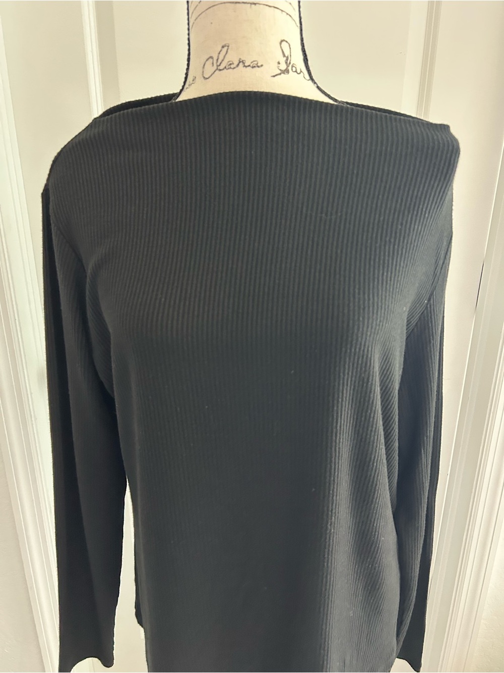 Banana Republic Black Ribbed Long-Sleeve Women's Top - Picture 2 of 8